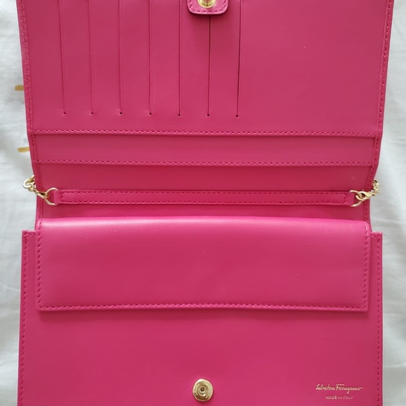 ❌SOLD❌ New Salvatore Ferragamo Wallet on Chain Bag - Picture 5 of 9
